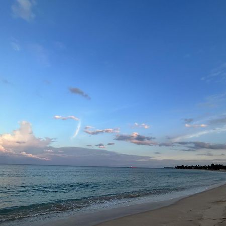 108 Palms Beach Resort Trincomalee Bagian luar foto