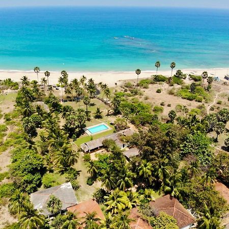 108 Palms Beach Resort Trincomalee Bagian luar foto