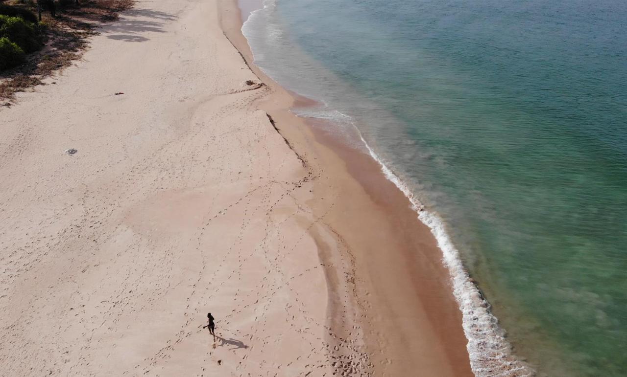 108 Palms Beach Resort Trincomalee Bagian luar foto