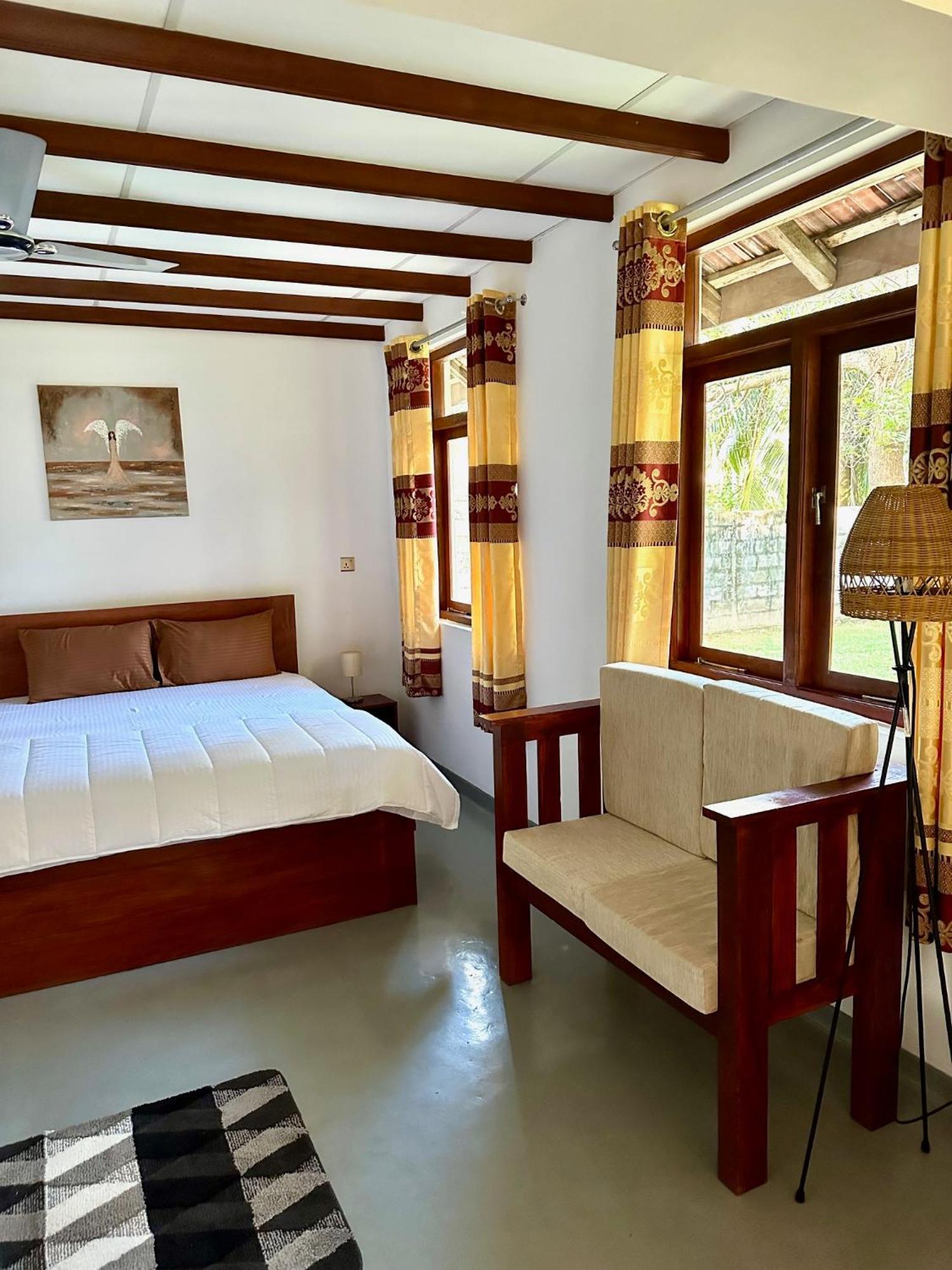 108 Palms Beach Resort Trincomalee Bagian luar foto
