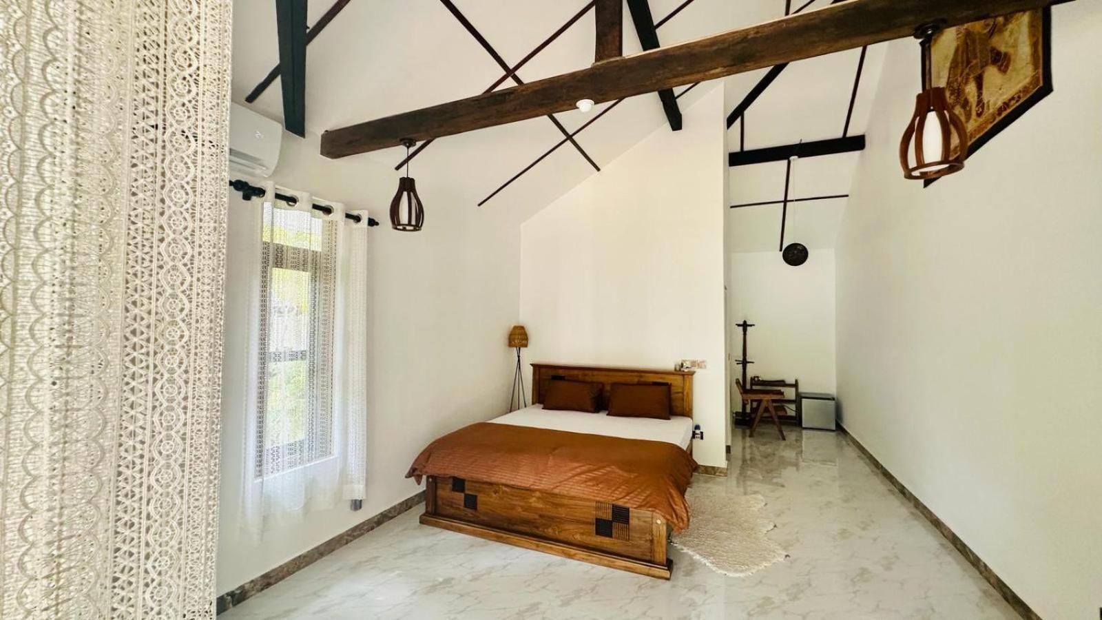 108 Palms Beach Resort Trincomalee Bagian luar foto