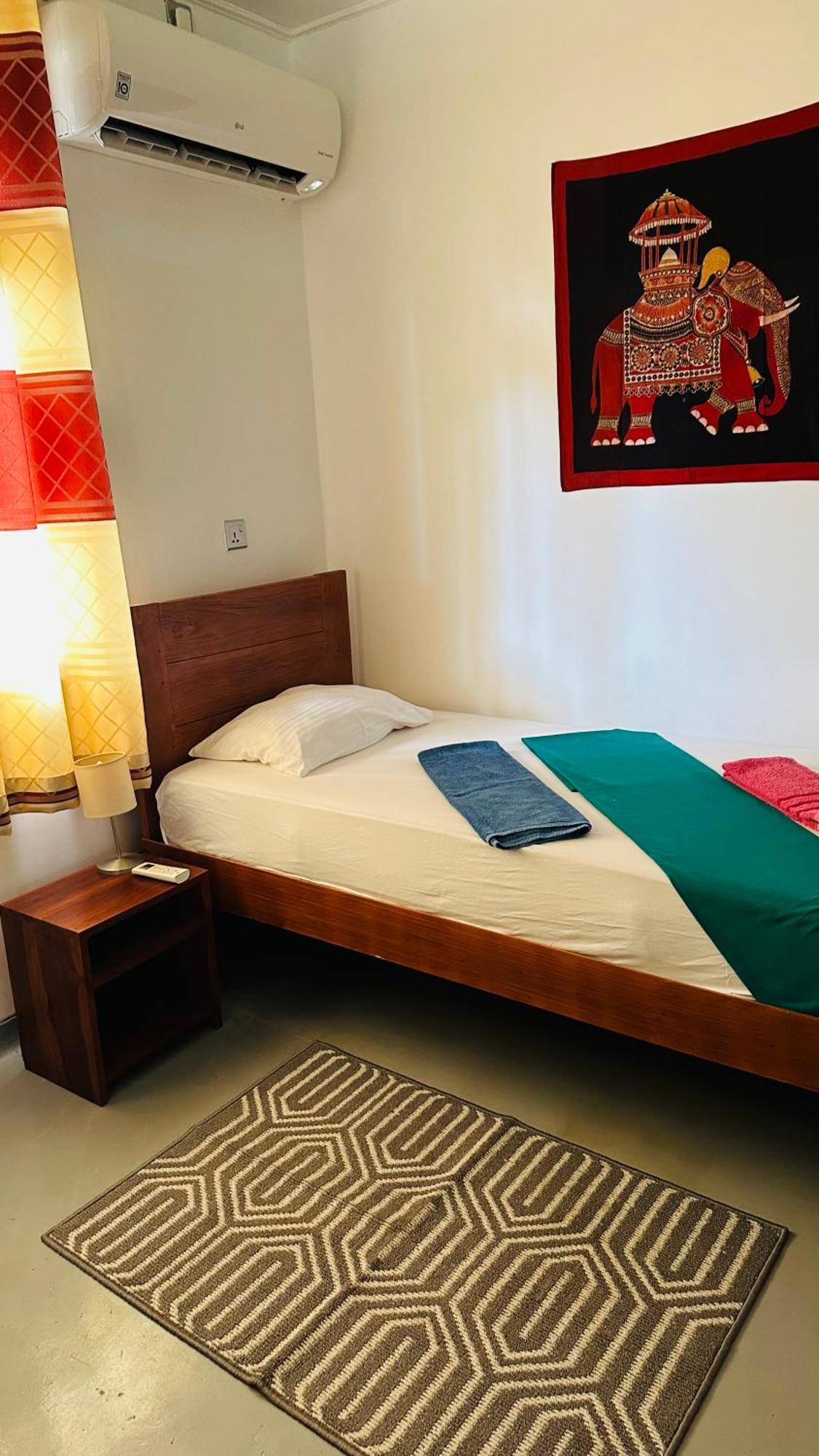 108 Palms Beach Resort Trincomalee Bagian luar foto