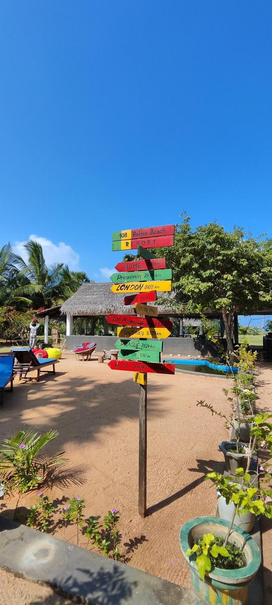 108 Palms Beach Resort Trincomalee Bagian luar foto